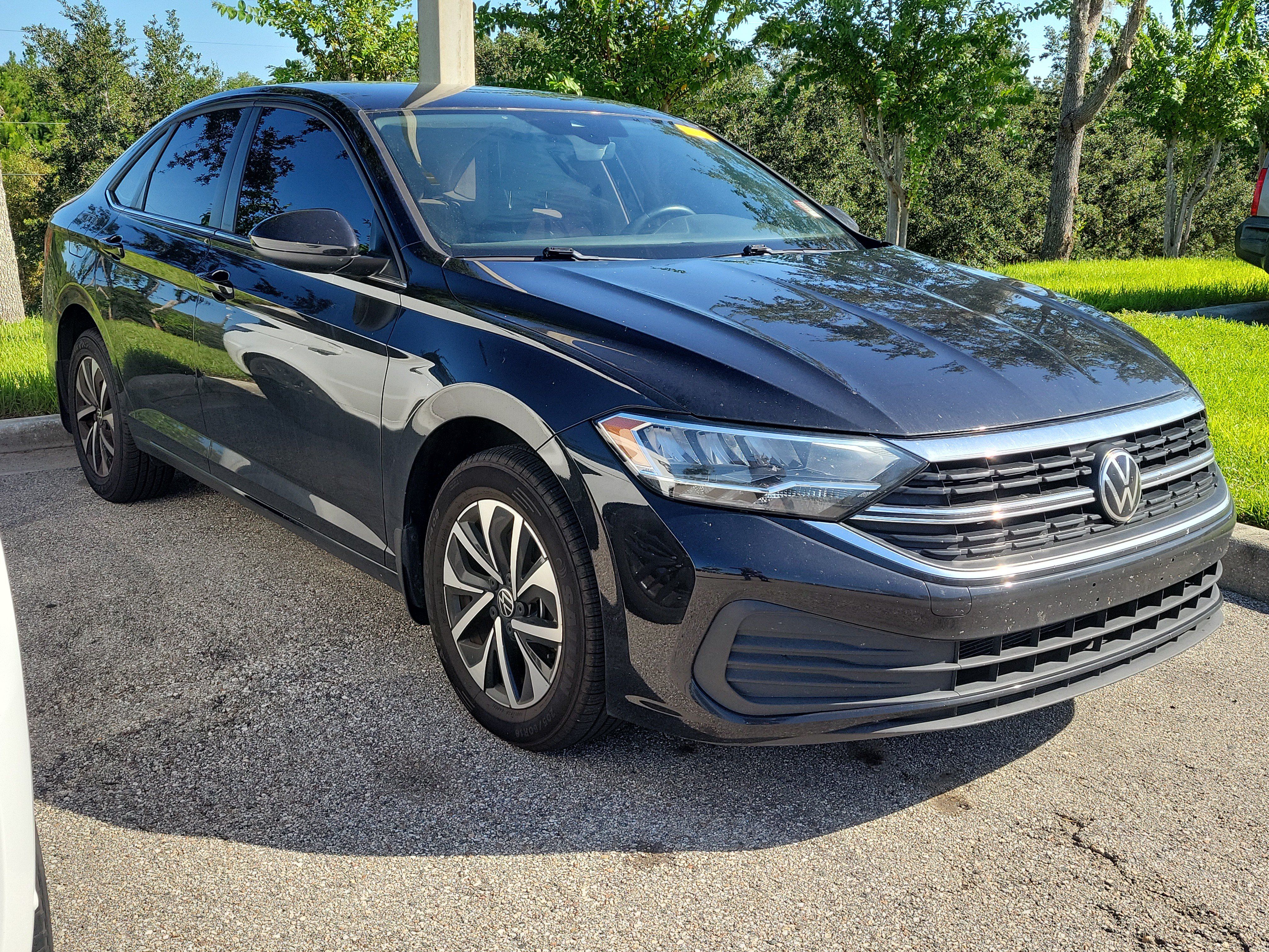 Used 2022 Volkswagen Jetta S FWD image 2