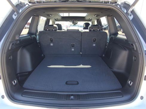 New 2026 Jeep Grand Cherokee Limited image 14