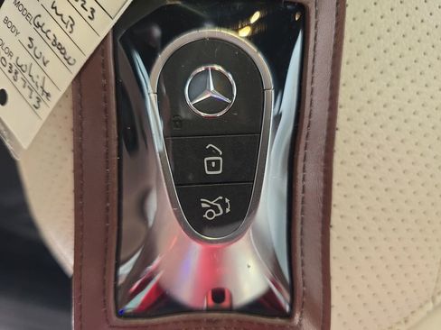 Certified 2023 Mercedes-Benz GLC 300 image 37