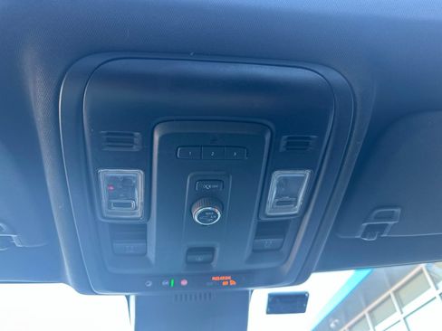 Used 2023 Chevrolet Suburban RST AWD/4WD image 42