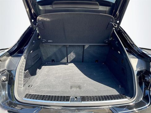 Used 2025 Porsche Cayenne Turbo image 32