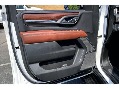 Used 2023 GMC Yukon Denali Ultimate AWD/4WD image 21