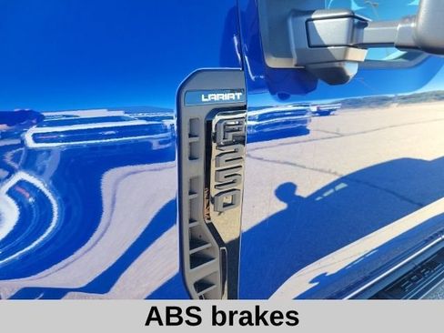 New 2026 Ford F250 Lariat w/ Black Appearance Package image 7