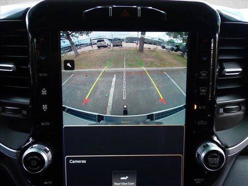 Used 2022 RAM 1500 Laramie w/ Sport Appearance Package AWD/4WD image 16