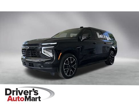 Used 2026 Chevrolet Suburban RST w/ Comfort Package RWD image 1