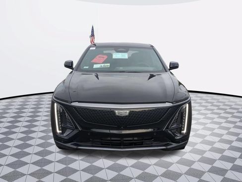 Certified 2024 Cadillac Lyriq Sport AWD/4WD image 3