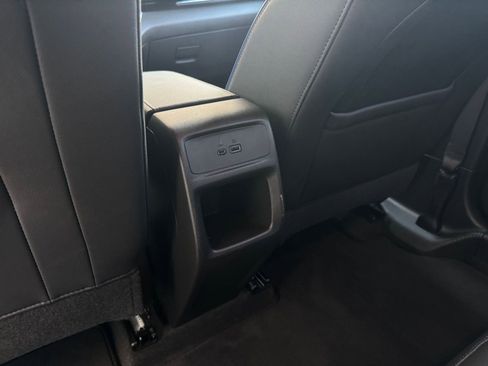 Used 2025 Buick Envista Sport Touring image 23