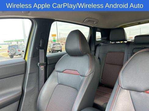 Used 2025 Nissan Kicks SR image 11