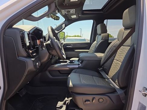 New 2026 Chevrolet Silverado 2500 ZR2 AWD/4WD image 11