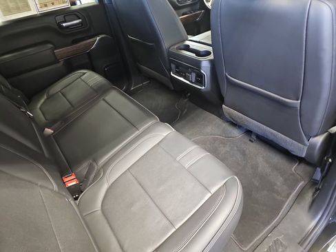 Used 2022 Chevrolet Silverado 2500 High Country w/ Z71 Off-Road Package image 11