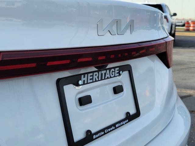 Used 2024 Kia Forte LXS FWD image 28