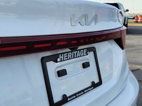 Used 2024 Kia Forte LXS FWD image 28