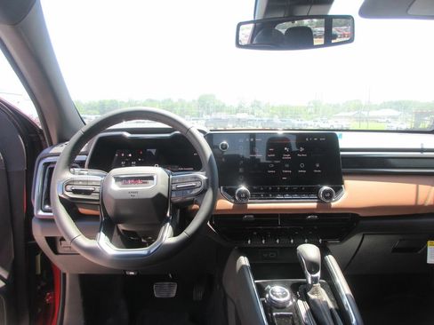 New 2026 GMC Canyon AT4 AWD/4WD image 16