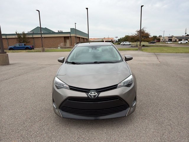 Used 2019 Toyota Corolla XLE w/ Body Protection Package FWD image 10
