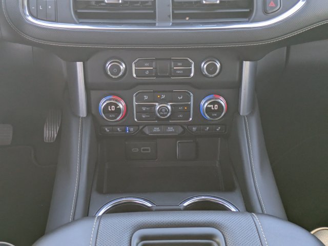 Certified 2024 GMC Yukon SLT w/ SLT Luxury Package RWD image 20