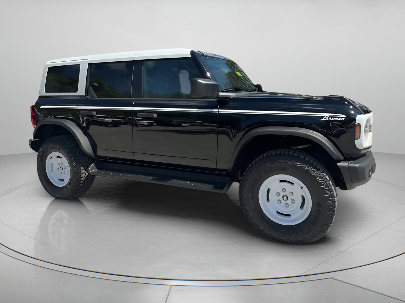 New 2026 Ford Bronco Heritage Edition AWD/4WD image 39