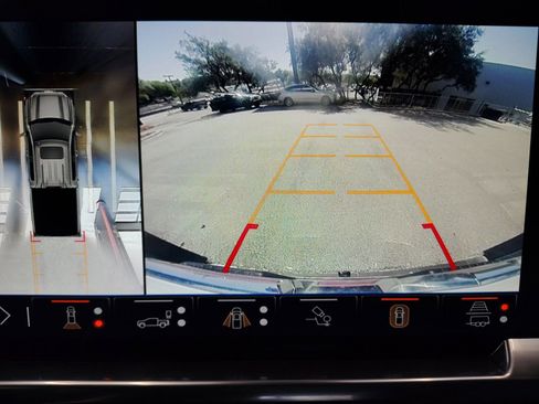 Used 2024 GMC Sierra 1500 SLT w/ SLT Premium Plus Package image 13