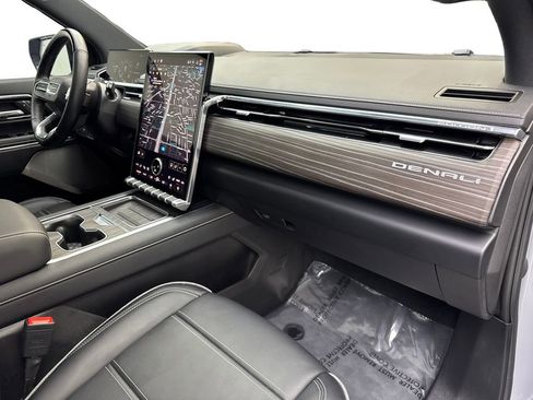 Used 2024 GMC Sierra EV Denali AWD/4WD image 54