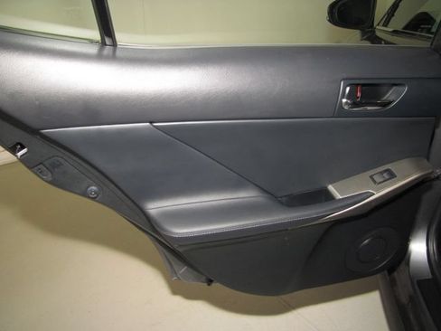 Used 2015 Lexus IS 250 w/ F-Sport Package RWD image 14