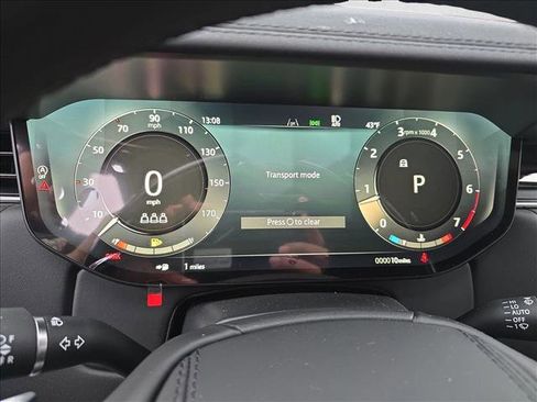 New 2026 Land Rover Range Rover SE image 19