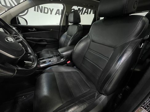 Used 2019 Kia Sorento SX FWD image 14