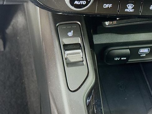 Certified 2025 Kia Telluride S image 23