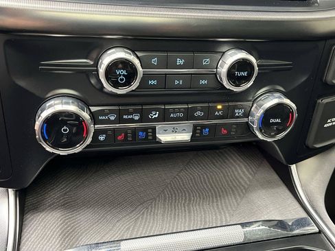 Certified 2023 Ford F150 Platinum w/ Equipment Group 701A High AWD/4WD image 24