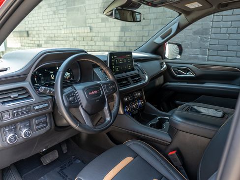 Used 2023 GMC Yukon AT4 w/ AT4 Premium Plus Package AWD/4WD image 12