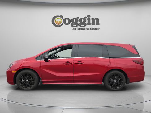 Used 2025 Honda Odyssey Sport-L image 2
