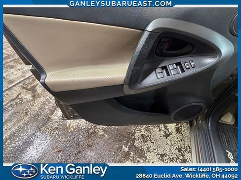 Used 2012 Toyota RAV4 Limited image 11