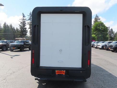 Used 2024 Chevrolet Brightdrop 400 w/ Commercial Equipment Package AWD/4WD image 7