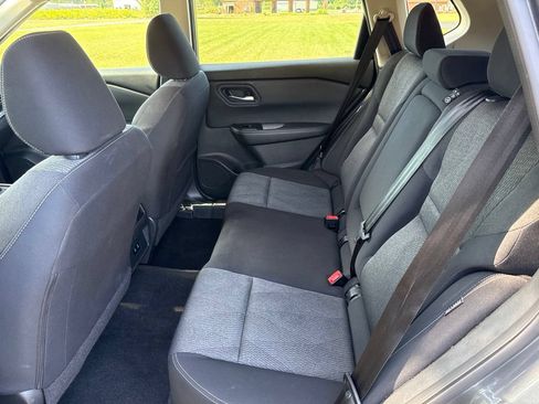 Used 2024 Nissan Rogue SV FWD image 28