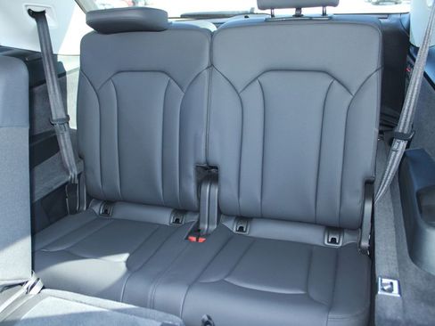 Used 2023 Audi Q7 3.0T Premium Plus image 14