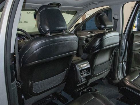 Used 2023 Jeep Grand Cherokee L Limited w/ Luxury Tech Group II AWD/4WD image 10