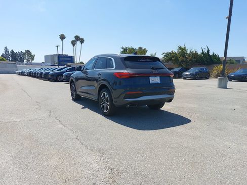 Certified 2025 Audi Q5 Premium w/ Convenience Package AWD/4WD image 4