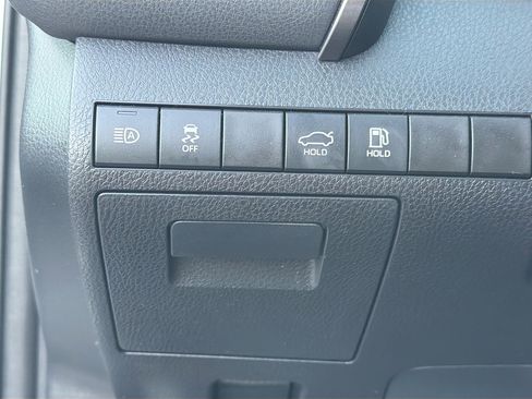 Used 2023 Toyota Camry SE FWD image 31