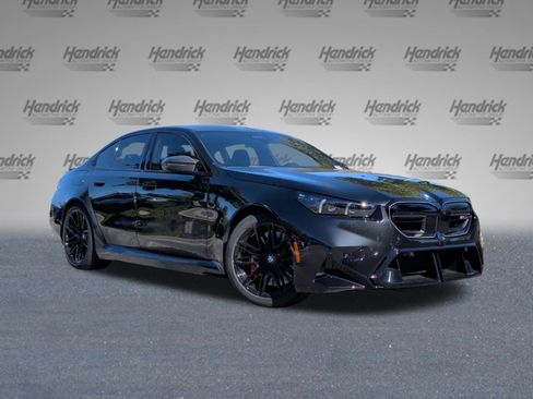 Used 2026 BMW M5 w/ Carbon Package image 2