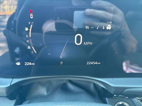 Used 2025 Buick Envista Sport Touring image 15