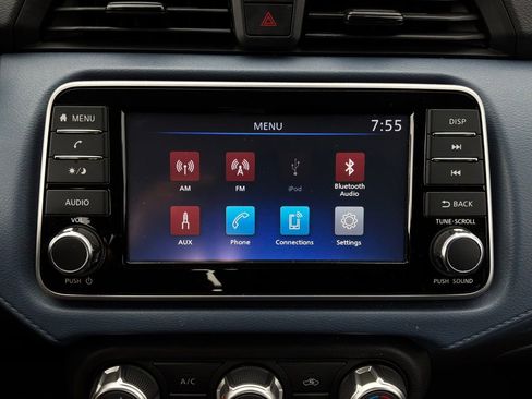 Used 2025 Nissan Versa SV FWD image 26