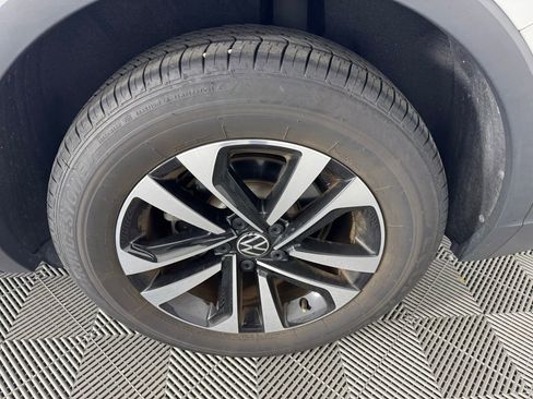 Used 2024 Volkswagen Tiguan S FWD image 14