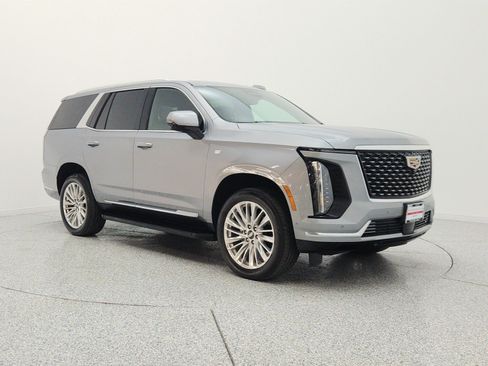 Used 2025 Cadillac Escalade Premium Luxury AWD/4WD image 3