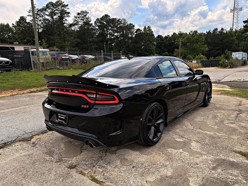 Used 2018 Dodge Charger R/T Scat Pack RWD image 5