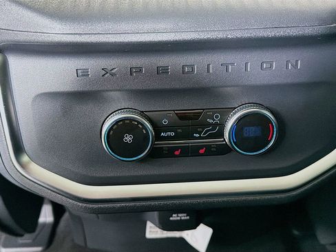 New 2025 Ford Expedition Max Platinum w/ Stealth Performance Package image 43
