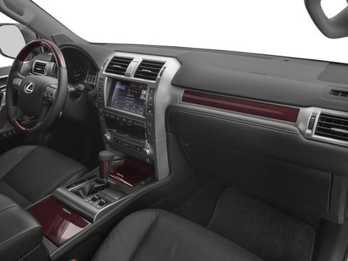 Used 2017 Lexus GX 460 Luxury AWD/4WD image 19
