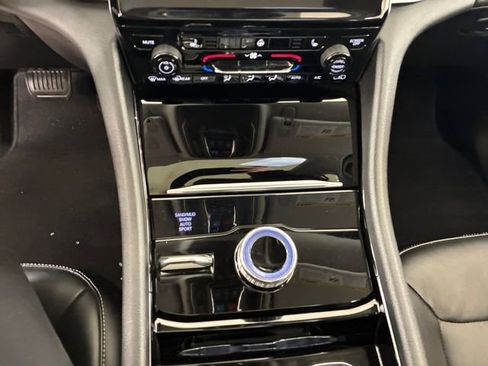 Used 2021 Jeep Grand Cherokee L Limited image 21