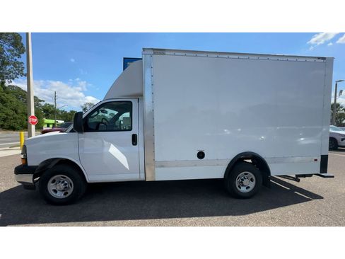 New 2025 Chevrolet Express 3500 Work Van w/ Power Convenience Package image 6