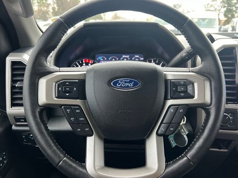 Certified 2020 Ford F350 Lariat image 23