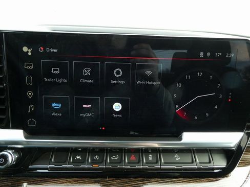 Certified 2024 GMC Sierra 1500 Elevation image 32