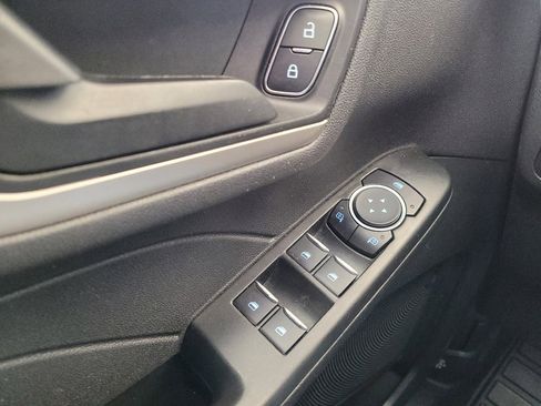 Used 2022 Ford Escape SE FWD image 27