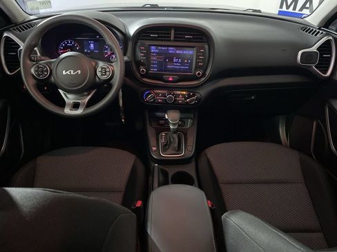 Used 2022 Kia Soul LX w/ Technology Package FWD image 23